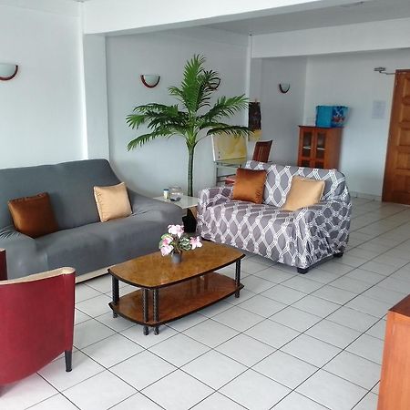 Revolution Tahiti Appartement Papeete  Buitenkant foto